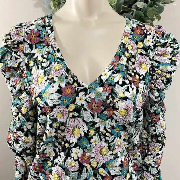 NWT LOFT Floral Shirred Puff Sleeve Top M - Picture 3 of 16